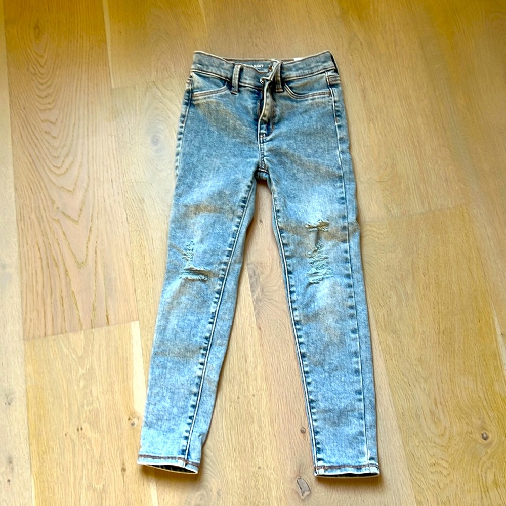 Blue jeans and for 7 years old girls.